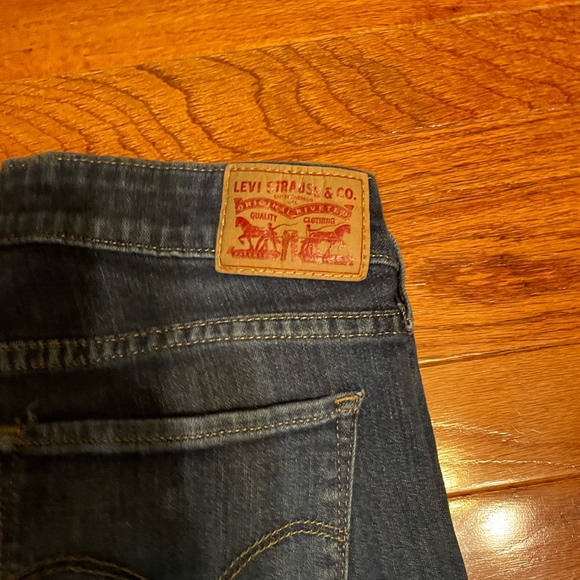 Women’s Levi’s 711 Skinny Size 30 - Picture 5 of 5